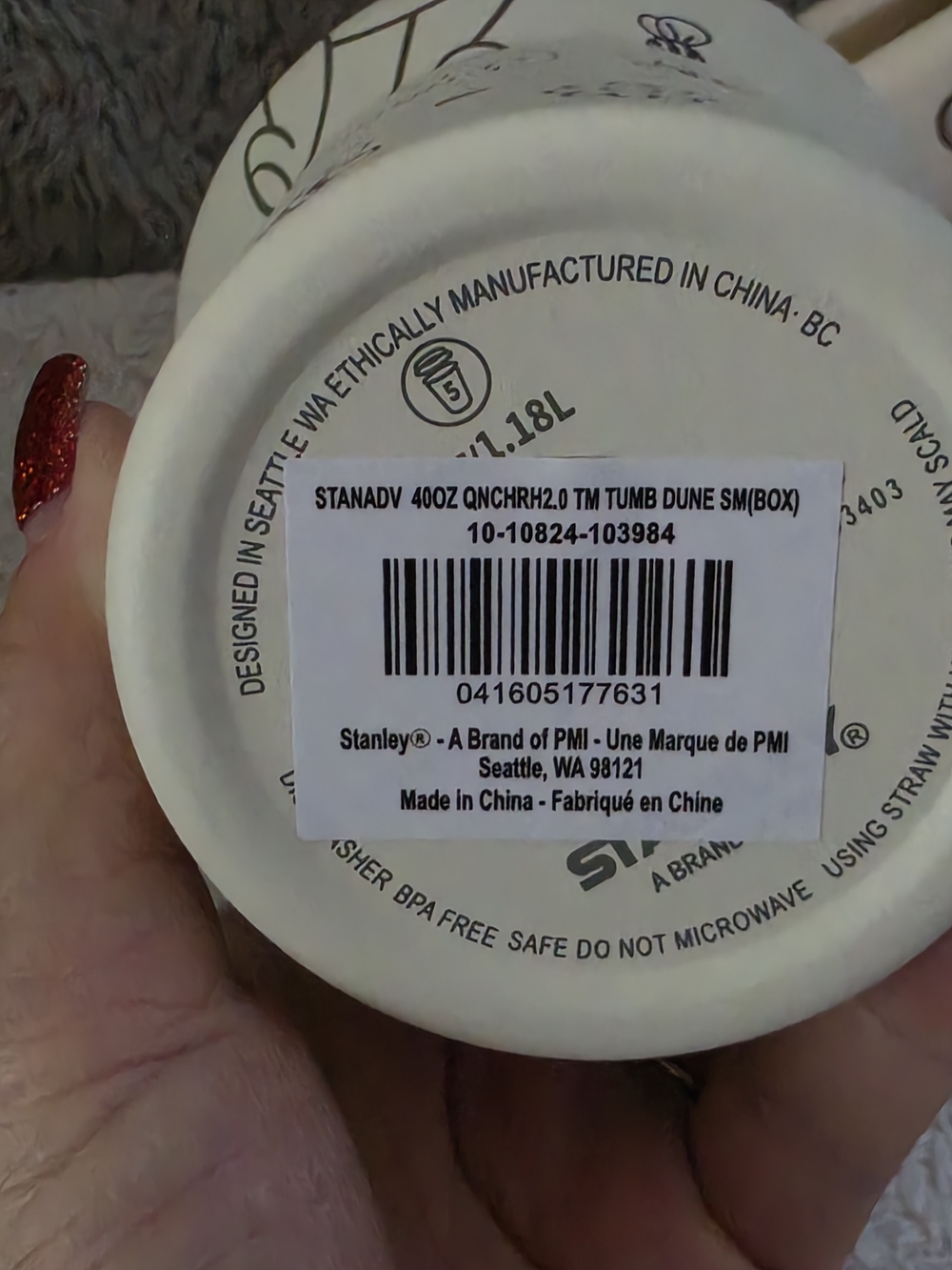 Loveshack Fancy Stanley Quencher H2.0 FlowState Tumbler in the Winnie the Pooh - Picture 10 of 12